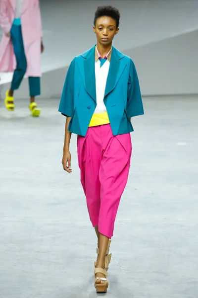 Look 7
